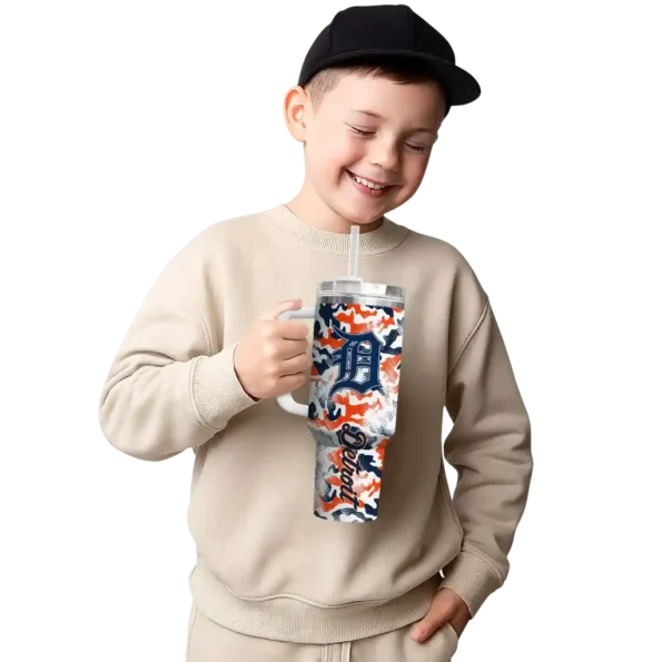 customized detroit tigers camo mashup navy white curved tumbler latest model 1 1.webp