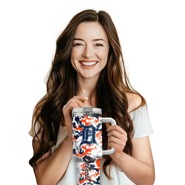customized detroit tigers camo mashup navy white curved tumbler premium grade 1 1.webp