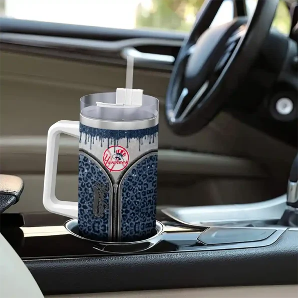 customized new york yankees leopard zipper navy curved tumbler trendy 1.webp